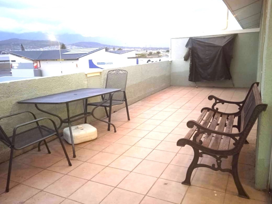 3 Bedroom Property for Sale in Gants Plaza Western Cape